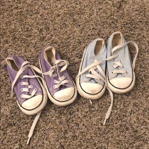 2 pairs of converse